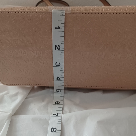 Michael Kors Jet Set travel MD carryall tote - Picture 5 of 13